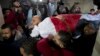 Palestina Ratapi Perempuan yang Ditembak Mati Isarel Saat Unjuk Rasa