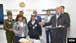 María Palacios, presunta asistente del exministro Juan Ramón Quintana y mujer que fue detenida, en el aeropuerto, como 100.000 dólares .