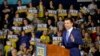 Pete Buttigieg, ancien maire de South Bend (Indiana), candidat à la présidence des États-Unis, s'adresse à ses partisans lors des primaires au Nashua Community College, le 11 février 2020. (Joseph Prezioso / AFP)