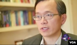 洛杉磯加州大學安德森管理學院經濟學家俞偉雄 UCLA (美國之音國符拍攝)