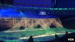在里约奥运会开幕式上的灯光表演（2016年8月5日）