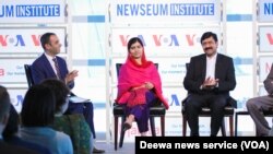 FILE - Malala Yousafzai (C) and her father, Ziauddin Yousafzai (R), are seen at a discussion hosted by VOA's Deewa Service at the Newseum in Washington, D.C., Aug. 30, 2015.