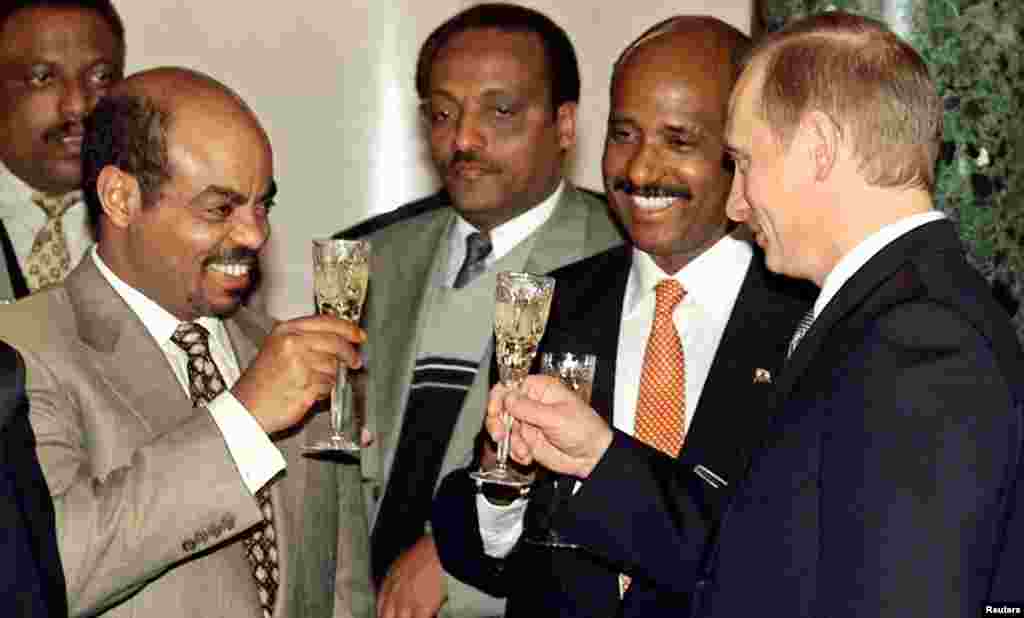 Meles and Russian President Vladimir Putin meet in Moscow, Russia, December 3, 2001.