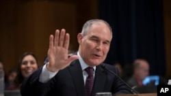 លោក Scott Pruitt ដែល​ជា​អ្នក​ទទួល​ការ​តែងតាំង​ជា​ប្រធាន​ទី​ភ្នាក់​ងារ​ការពារ​បរិដ្ឋាន​សហរដ្ឋ​អាមេរិក ដោយ​លោក ដូណាល់ ត្រាំ។