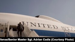 U.S. Secretary of Defense Ash Carter departs for Manila at the conclusion of his visit to India, New Delhi, April 13, 2016. 
