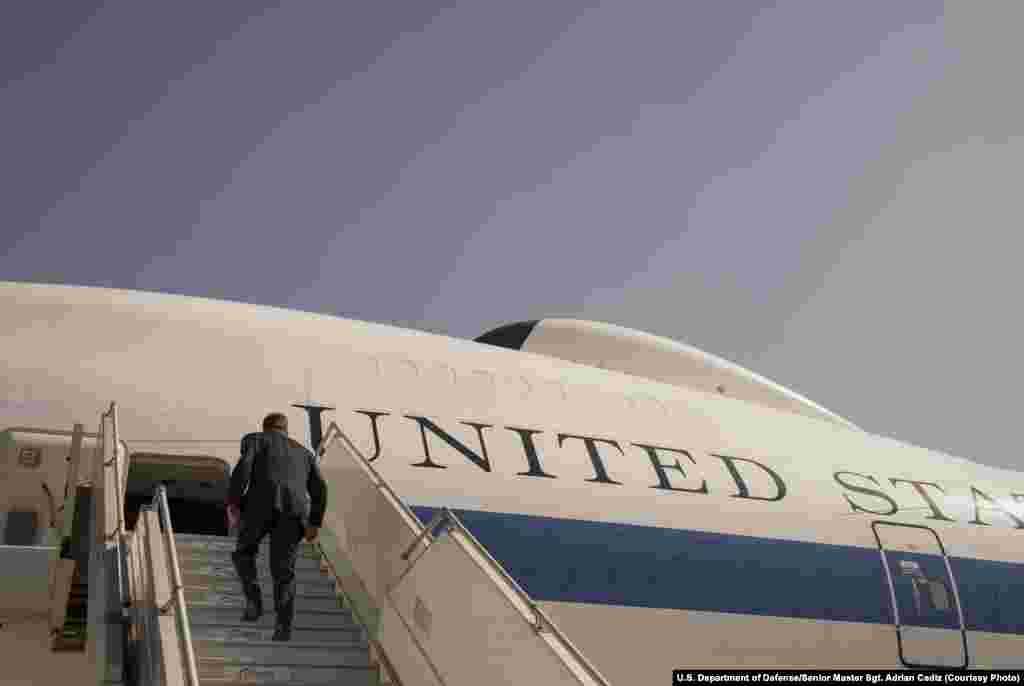 U.S. Secretary of Defense Ash Carter departs after participating in a repatriation ceremony at the conclusion of his visit to India, New Delhi, April 13, 2016. 