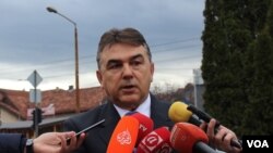 Goran Salihović daje izjavu za medije prije jednog od disciplinskih ročišta, 5. mart 2017. godine