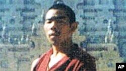 북한 조선중앙TV가 12일 공개한 은하3호 로켓 발사 장면. 통제소 화면에 비친 모습이다.
