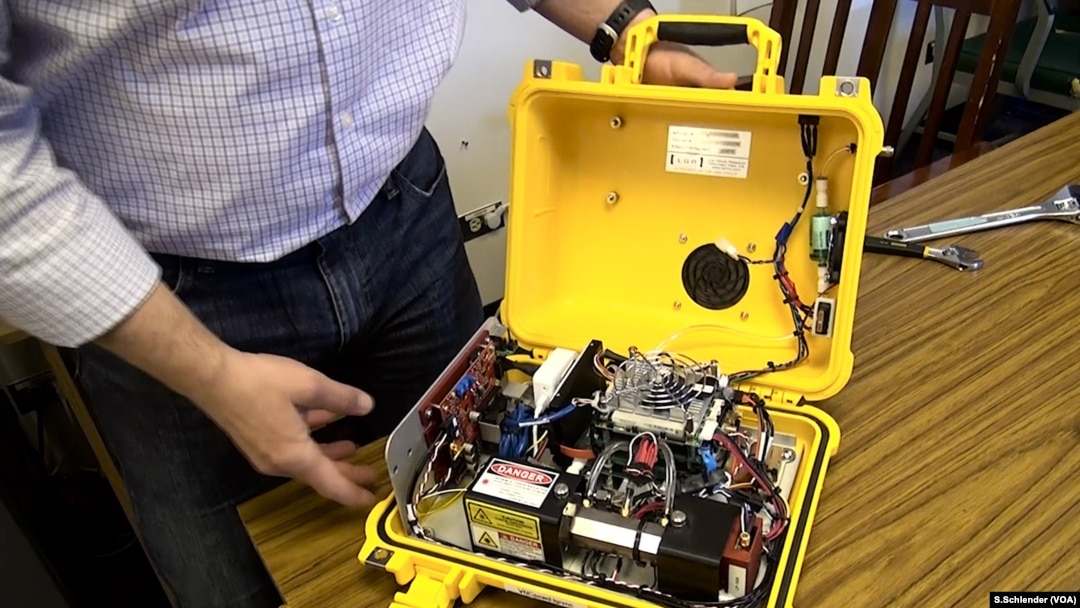 This portable methane analyzer uses laser-based technology to measure atmospheric methane concentrations, the same technology used in the analyzers that are deployed on the Google Street View cars.