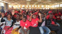 Zimbabwe Lawmakers Debate Factionalism in Political Parties