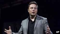 El CEO de Tesla, Elon Musk, prometió entregar el sistema dentro de 100 días de firmar el contrato con el gobierno del estado australiano de Australia del Sur.
