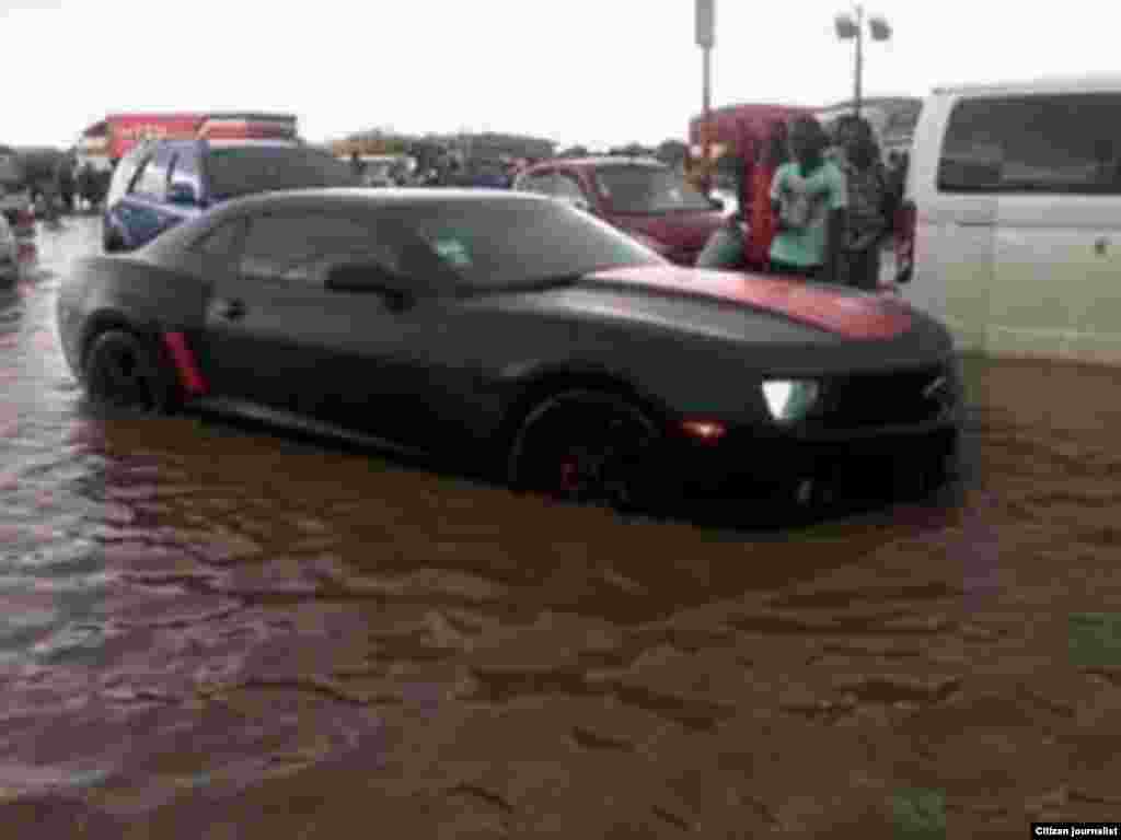 Rio Coelho em Luanda, Angola. Foto enviada por Whatsapp por Flávio.