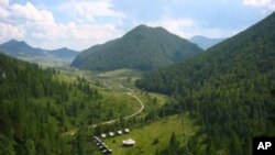 Područje nedaleko pećine Denisova, u Sibiru, gdje je otkriven fosil malog prsta