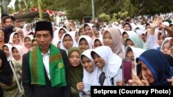 Presiden Joko Widodo dalam Peringatan Hari Perdamaian Internasional di Sumenep.