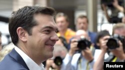 El primer ministro griego, Alexis Tsipras, envió su más reciente propuesta para lograr más préstamos de la Unión Europea.