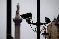 지난해 8월 영국 런던 거리에 설치돼 있는 감시카메라(CCTV)