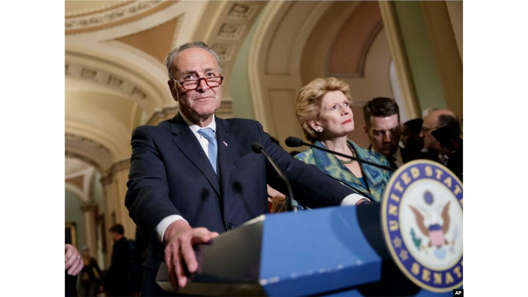Senato'da azınlıktaki Demokrat Parti grup başkanı Chuck Schumer