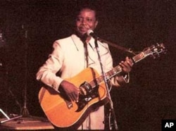 Mwenda performed in South Africa shortly before his death in 1990