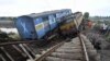 인도서 열차 연쇄 탈선…32명 사망, 70명 부상
