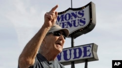 Joe Redner, an independent candidate for the Florida Senate, owns the strip club Mons Venus in Tampa, Fla. He lives in the state's politically diverse and influential I-4 corridor.