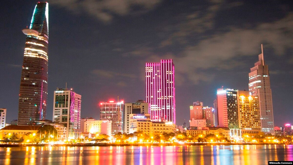 Đặt vé đi tp. Hồ Chí Minh giá rẻ cùng chúng tôi Đặt vé máy bay tới tphcm giá rẻ cùng với chúng tôi
