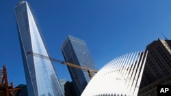 Une vue de la nouvelle tour du centre des transports du World Trade Center 