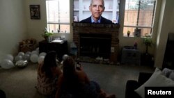 صدر اوباما نے وڈیو لنک کے ذریعے ٹائون ہال خطاب کیا۔