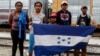 Caravana de migrantes hondureños aumenta mientras avanza hacia EE.UU.