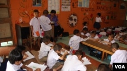 စမွတ်စခွန် ဒေသမှာဖွင့်ထားတဲ့ မြန်မာကလေးများအတွက် စာသင်ကျောင်း 