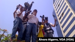 Leopoldo Lopez se entregó a las autoridades venezolanas el 18 de febrero de 2014.