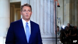 El senador republicano Jeff Flake ofrecerá un discurso el miércoles justo antes que el presidente Trump anuncie los "Premios de las Noticias Falsas".