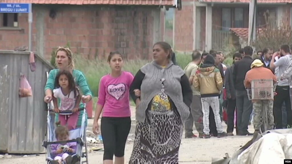 Kompensimi i romëve që jetuan në kampe në veriun e Kosovës