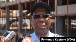 Comandante Geral da Polícia Nacional de Angola Ambrósio de Lemos