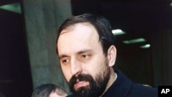 War crimes suspect Goran Hadzic (file photo)