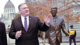 Ngoại trưởng Mỹ Pompeo trong chuyến thăm Budapest hôm 11/2.