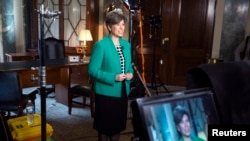 Senata Joni Ernst, m-Republican