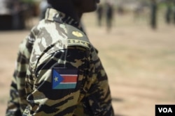 The South Sudanese flag on the uniform of a government soldier at Jebel Makor, 45 minutes outside of South Sudan's capital Juba, April 14, 2016. (Credit: Jason Patinkin)