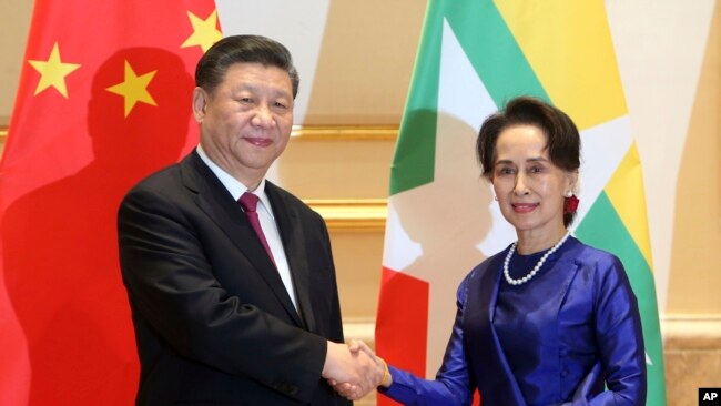 中国国家主席习近平1月17日与缅甸国务资政昂山素季举行会谈。