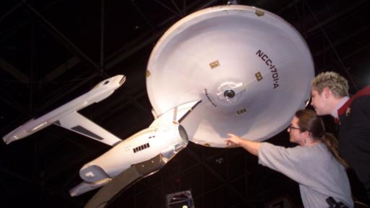 Does 'Star Trek' Really Influence Science and Technology?