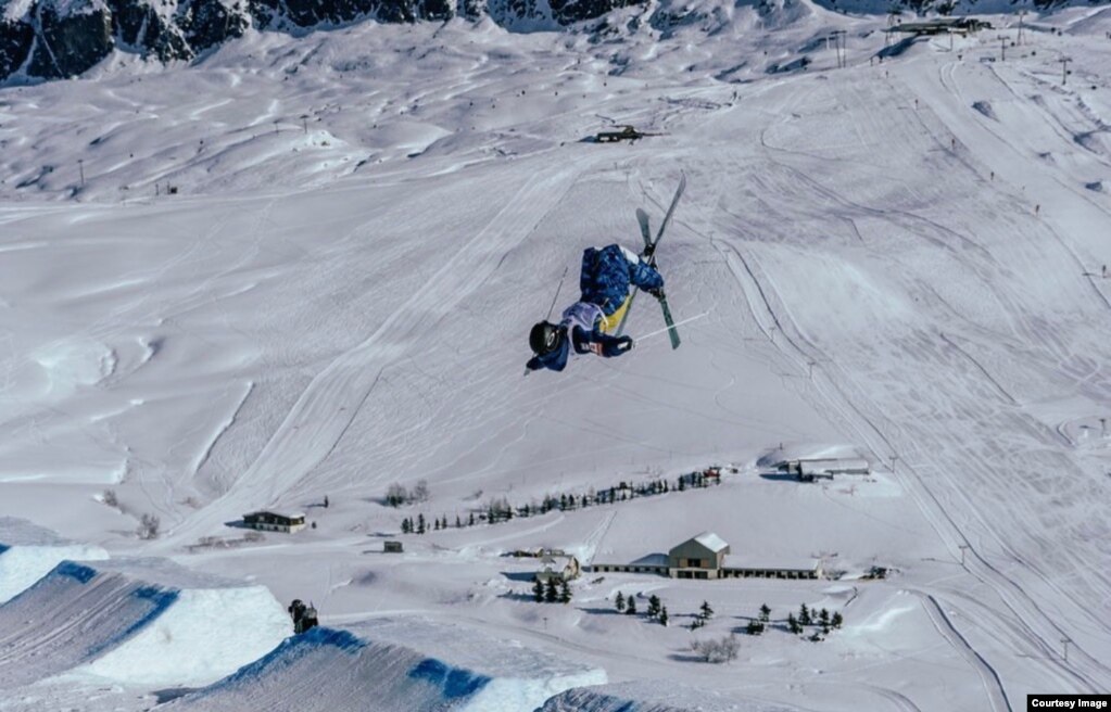 美国自由式滑雪奥运选手凯·欧文斯（照片由凯·欧文斯提供）(photo:VOA)