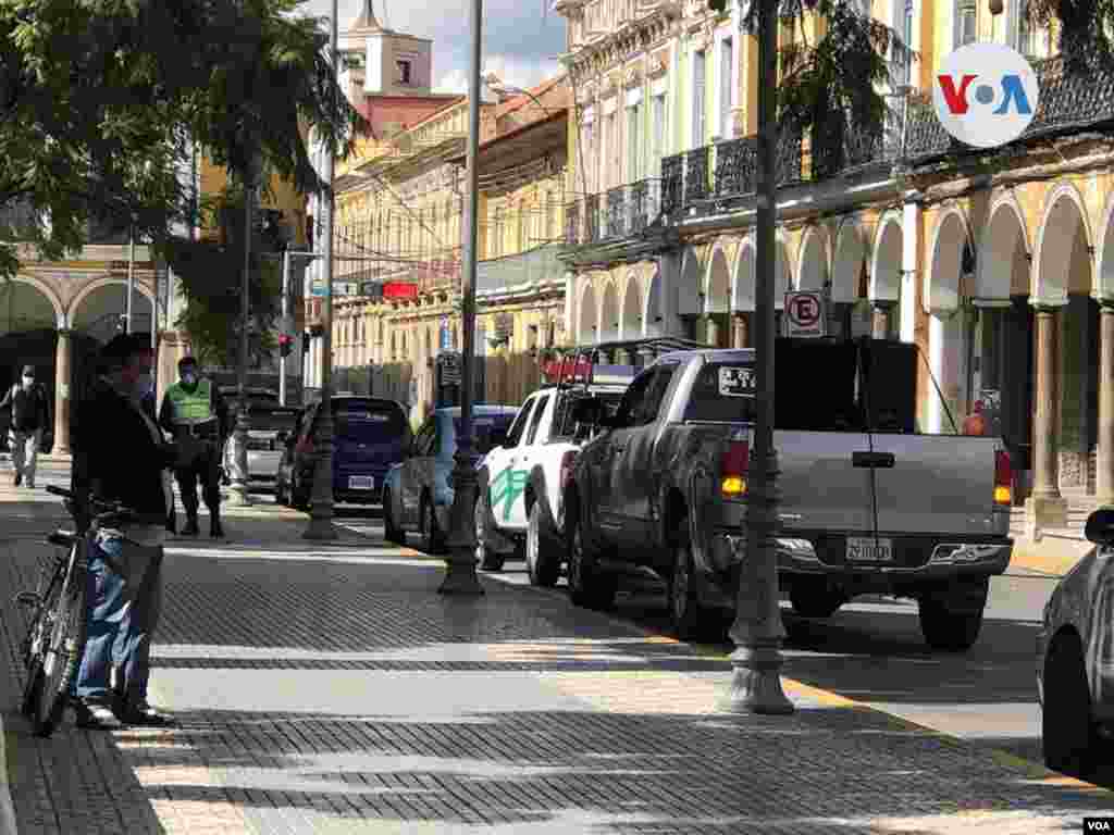 Las autoridades en salud reportaron hasta ahora más de 123 casos positivos de COVID-19 y nueve decesos. [Foto: Fabiola Chambi, VOA]