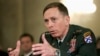 En quête d'un diplomate en chef, Trump reçoit l'ex-patron de la CIA David Petraeus