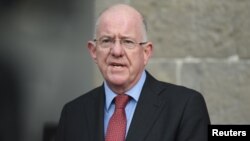 Charlie Flanagan, menteri kehakiman dan persamaan hak Irlandia. 