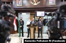 Menko Polhukam Mahfud MD menegaskan Organisasi dan Orang-Orang di Papua yang Lakukan Kekerasan Masif Dikategorikan Teroris. (Foto: Facebook/Kemenko Polhukam RI)