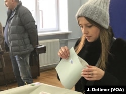 Voting at polling station 73, near the Kremlin, March 18, 2018.