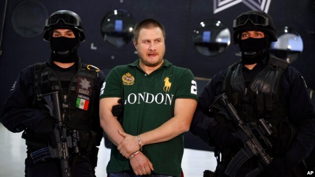 Edgar Valdez Villarreal se inició en el tráfico de drogas al lado de Joaquín “El Chapo” Guzmán Loera, y con los hermanos Beltrán Leyva.