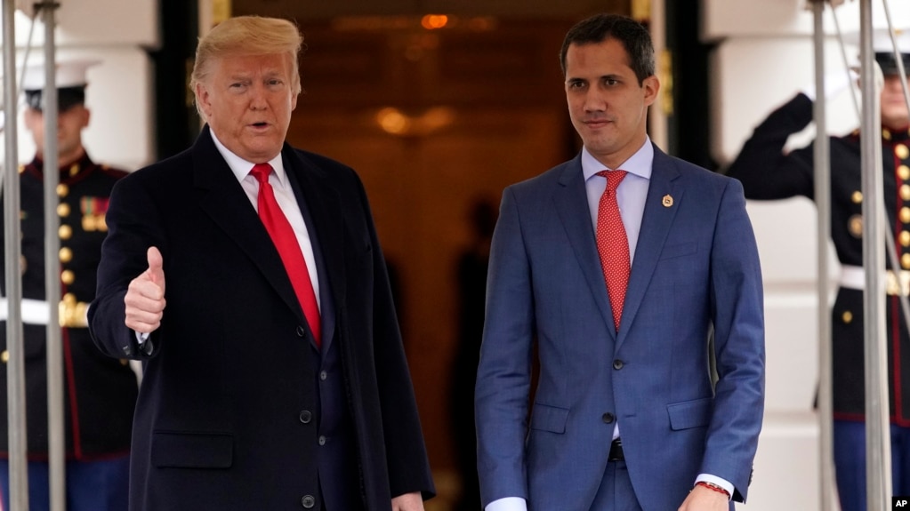 El presidente de Estados Unidos, Donald Trump, recibe en la Casa Blanca al presidente interino de Venezuela, Juan Guaidó, el miércoles, 5 de febrero de 2020.