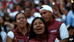 181 mil 256 mexicanos que viven en otros países solicitaron su registro para votar, y de ellos se han recibido prácticamente 96 mil votos.