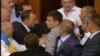 Ukrayna parlamentində rus dilinin müzakirəsi zamanı qalmaqal baş verib