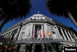 Pemandangan Fullerton Hotel di Singapura, 4 Juni 2018. (Foto: REUTERS/Edgar Su)